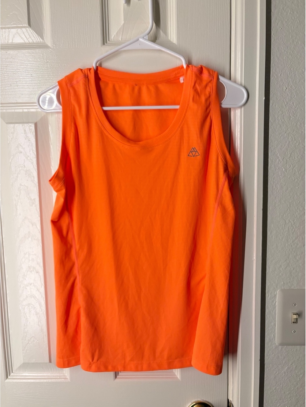 Women’s Orange Athletic Tank Top Size M